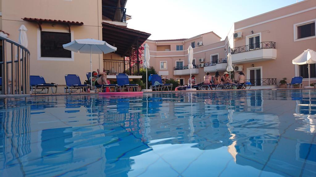 Doras Zante Studios & Apartments Аргаси Екстериор снимка